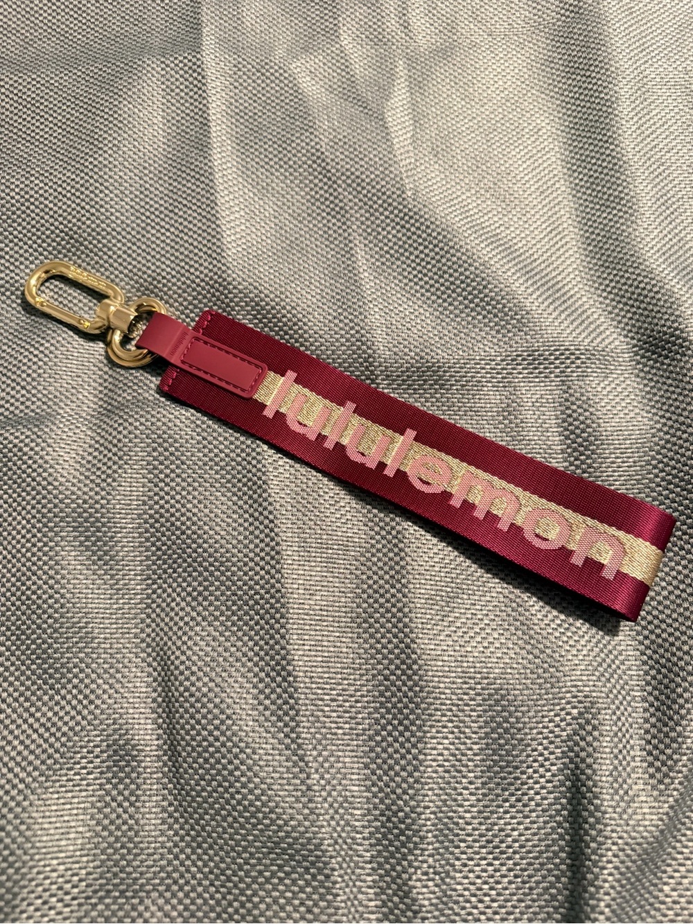 Lululemon Never Lost Keychain - Burgundy & Gold